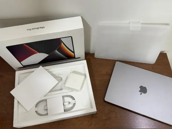 MacBook Pro 14" M1 Pro 16GB RAM / 512GB SSD - Estado impecável