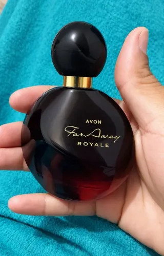 Perfume far away royale raro