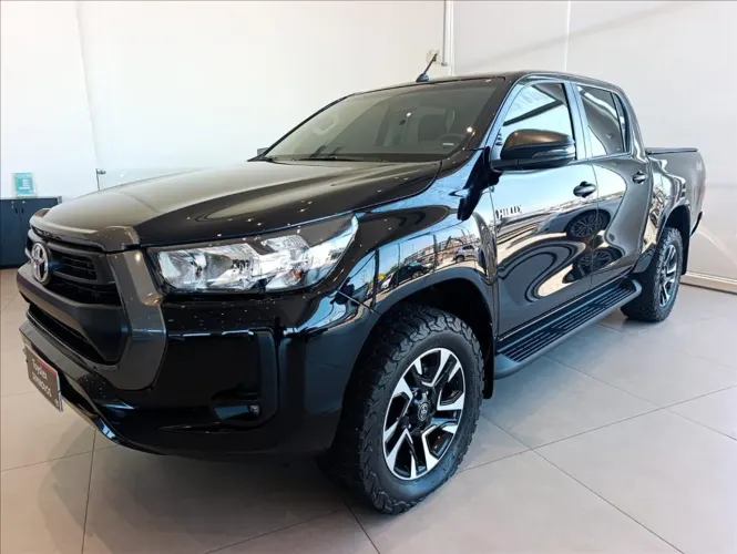 Toyota Hilux CD SR 4X4 2.8 TDI Diesel Aut. 2024