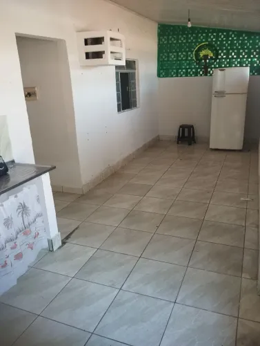 alugo casa / kit net grande