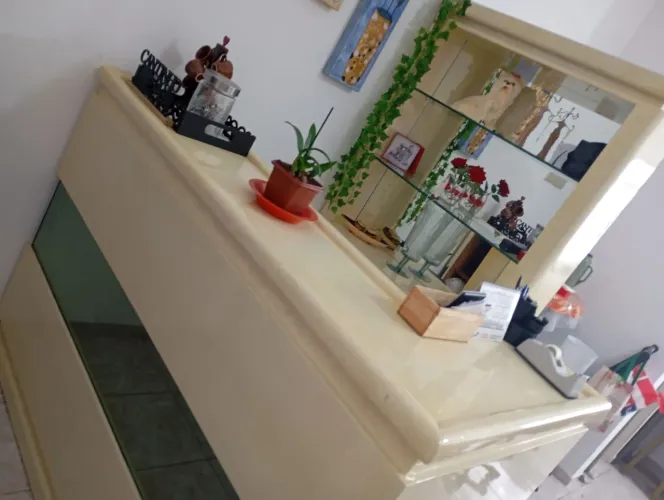 Balcão de recepção...em bom estado de conservação 