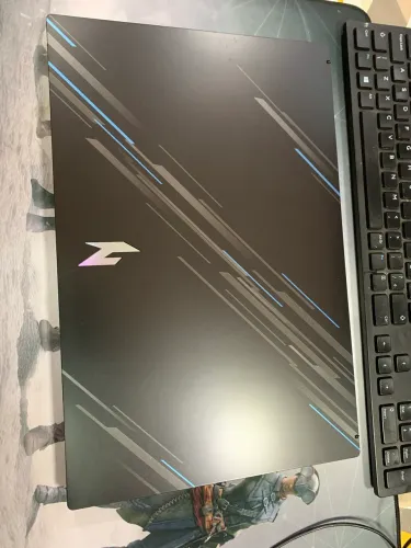 Acer Nitro V15 | RTX 3050 | 16GB DDR5 | SSD 480GB | Caixa e Acessórios | Bateria Excelente