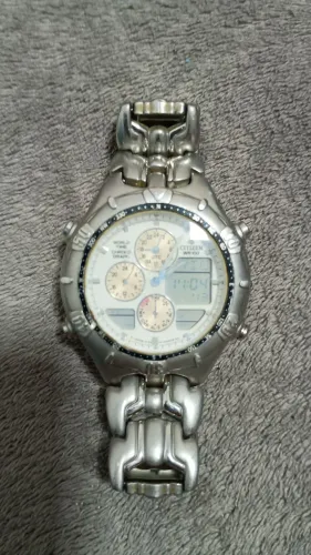 Relógio Citizen Navihawk
