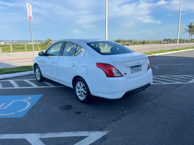 Nissan Versa SV 1.6 16V Flexstart 4P Mec. 2017