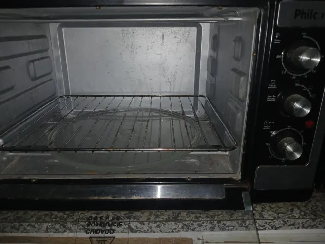 VENDE_SE SEMINOVO FORNO PHILCO TAM.GRANDE TODAS AS FUNÇÕES FUNCIONANDO