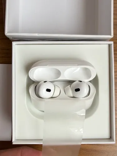 AirPods Pro 2 (2ª Geração) - Usado, Sem Marcas, Com Caixa Original