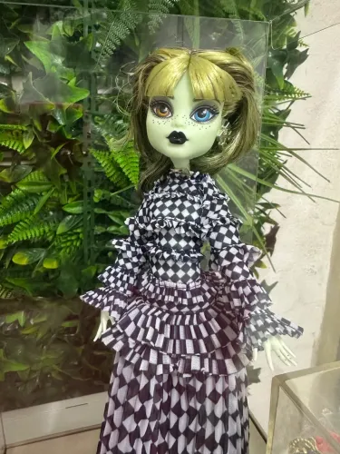 Monster High: Harmonie Ghoul (off-white 2023)