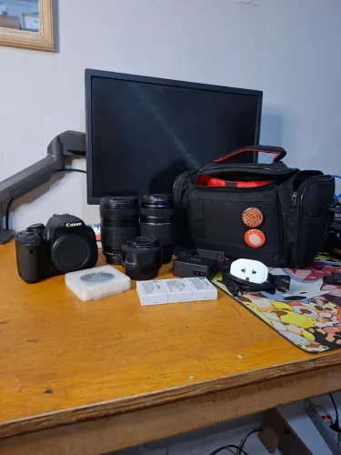 Canon T4i + 3 Lentes + 3 Baterias