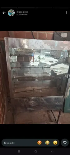 Vende-se uma Frangueira