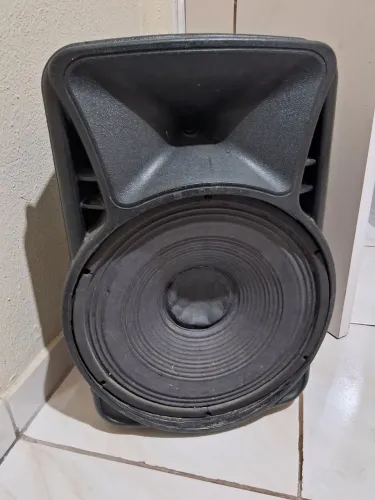 Vendo caixa de som