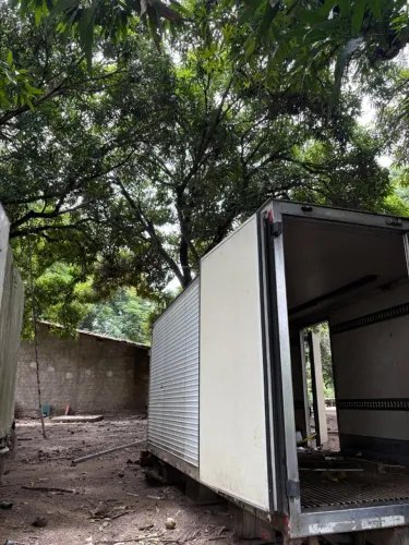 container e bau refrigerado 