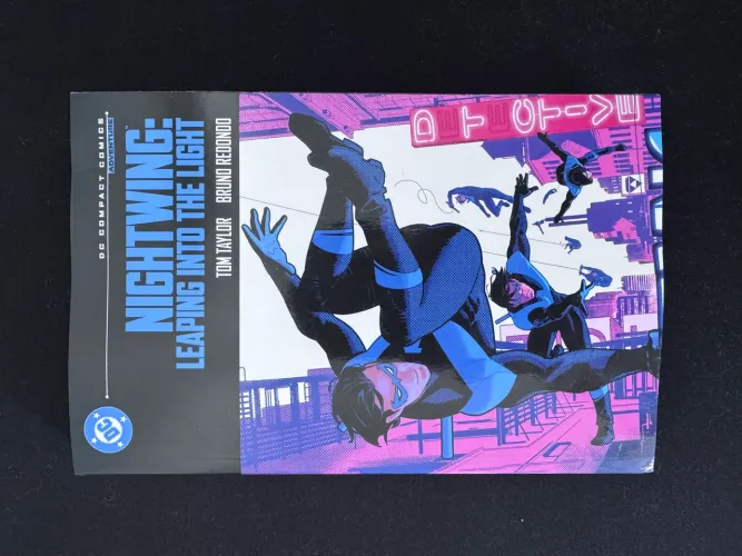 Nightwing: Leaping Into the Light (DC compact) - Versão Americana