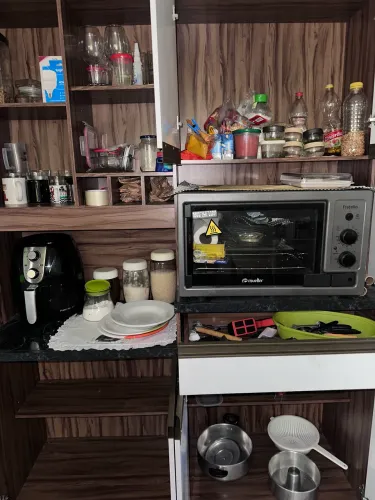 Mesa / armário de cozinha/ culer / garrafa térmica