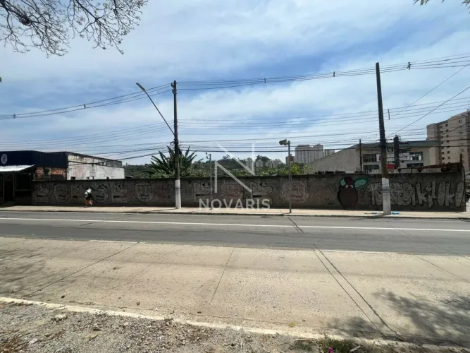 Terreno Amplo para Locação - Estrada de Itapecerica, ao lado do Terminal Capelinha