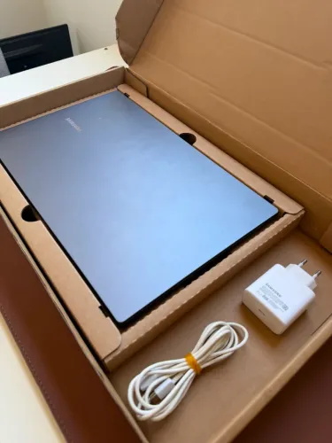Galaxy Book 4 semi novo completo