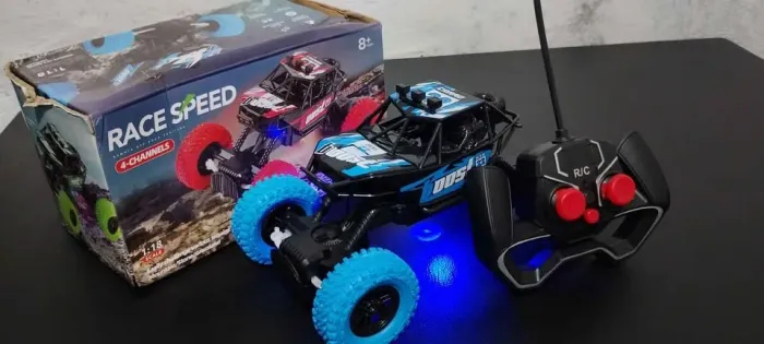 Carinho de Controle Remoto 4x4 Off Road (Brinquedo Divertido - Novo)