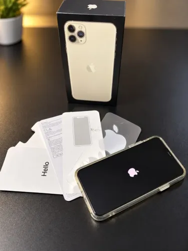 Iphone 11 Pro Max - Branco - Com Caixa