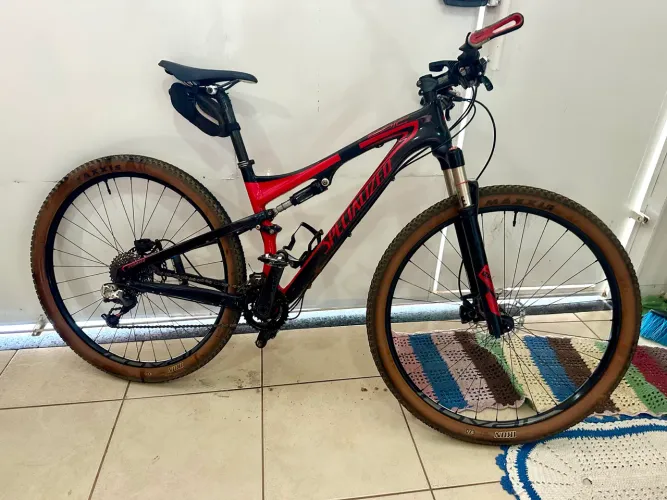 Bike Specialized epic expert tamanho m ou 17