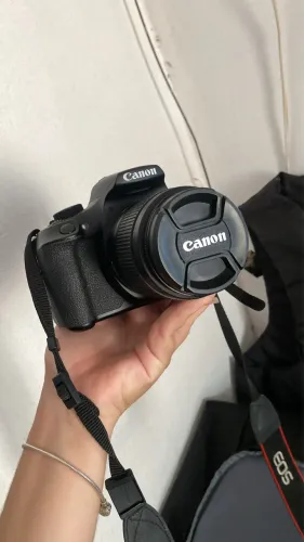 Câmera T6 cânon com Wi-Fi