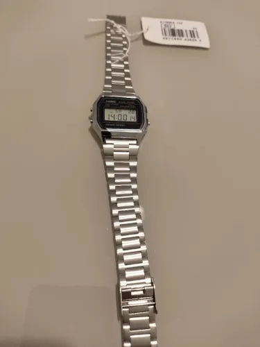 Vendo Relógio Casio vintage, sem uso.
