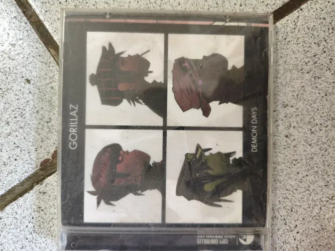 Cd gorillaz, album demon days