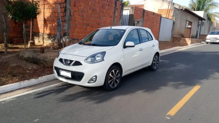 Nissan March SL 1.6 16V Flex Fuel 5P 2015