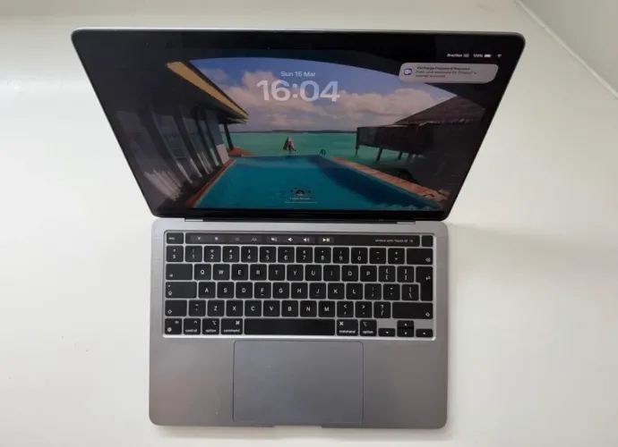 Não troco! MacBook Pro 13 2020 M1 8gb 512ssd bateria 150 ciclos 