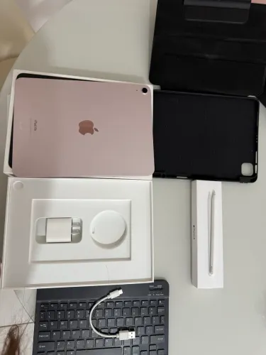 iPad Air 5ª Geração 64gb + Apple Pencil 2 + Capa + Teclado 
