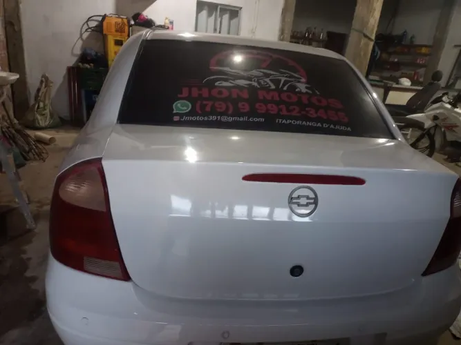 Chevrolet Corsa Sedan 1.8 MPFI Flexpower 8V 4P 2004