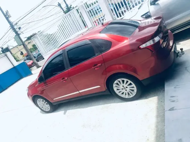 Fiat Grand Siena Essence 1.6 Flex 16V 2015
