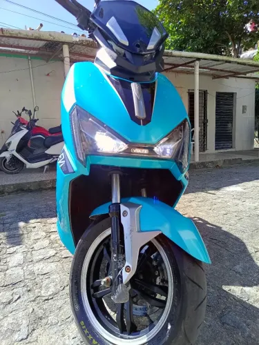 Moto elétrica Voltz EV1 sport
