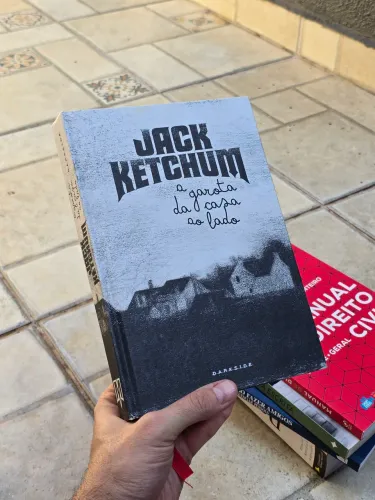 Livro - A Garota Da Casa Ao Lado