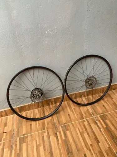 Par das calhas da bicicleta Lotus original OBS ? Somente as calhas ? discos de brind