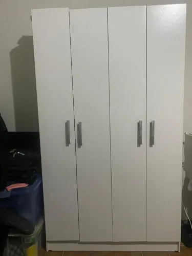 Sapateira/Guarda roupa pequeno