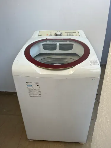 Máquina de lavar roupa Brastemp 