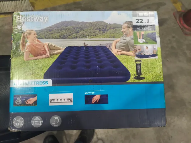 Colchão inflável de casal (novo)