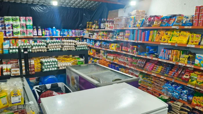 8 Gôndolas SA de Parede 