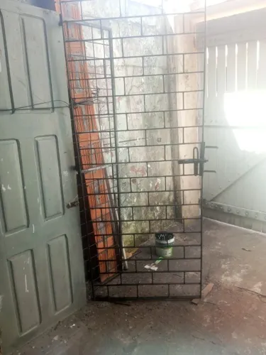 Portão grade de ferro seminovo. Negociável!
