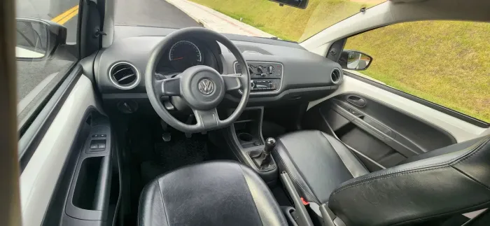 Volkswagen Up! Take 1.0 Total Flex 12V 5P 2015