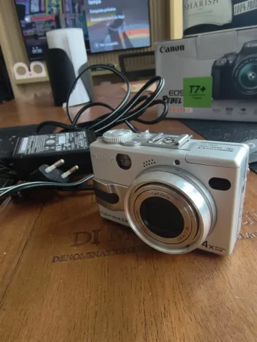 Sony Cyber-shot DSC-V1