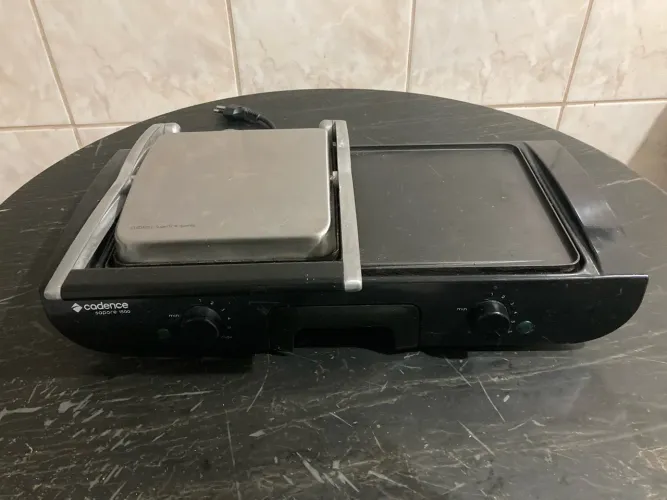 Vende se Grill Cadence Sapore
