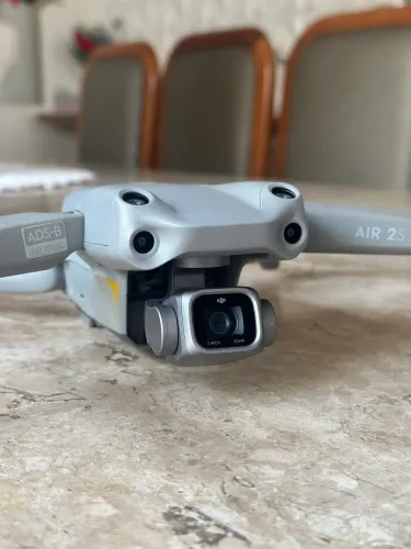 Drone DJI Air 2S em Excelente Estado - 1 Bateria + Controle