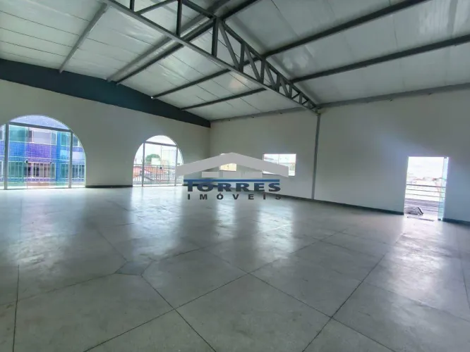ÁREA COMERCIAL DE 200 M² COM 8 VAGAS PARA LOCAÇÃO SÃO CAETANO | CONTAGEM/MG