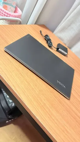 Notebook Lenovo Yoga 910 2 em 1 - i7 - 16GB - 1TB SSD - Tela 4K Touch - Som JBL