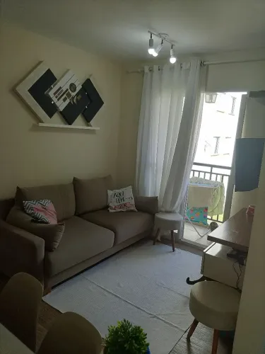 VENDE-SE APARTAMENTO 2 QUARTOS -COM ÓTIMA LOCALIZAÇÃO NO CENTRO DO CIPÓ - EMBU GUAÇU