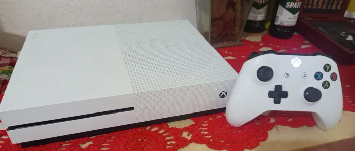 Xbox one S 500 gb