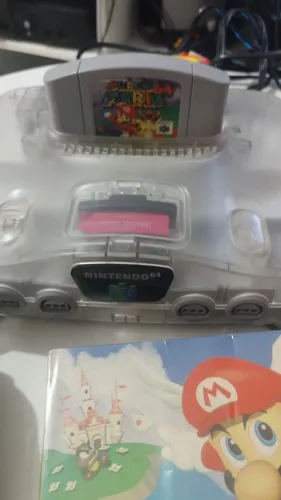 Nintendo 64 translúcido completo