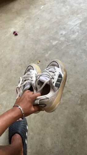 ADIDAS ADI2000 / TAM42