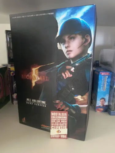 Jill Valentine BSAA version Resident evil 5 Hot Toys