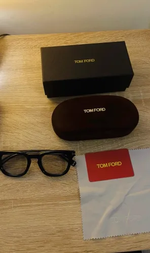 Óculos tom Ford lente clara novo na caixa com estojo nunca usado